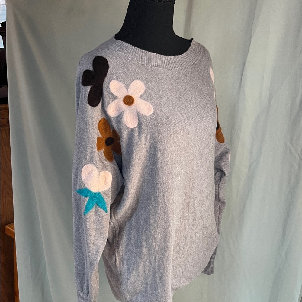 Anthropologie Aaeda Dolman Sleeves Floral Flower Appliqué